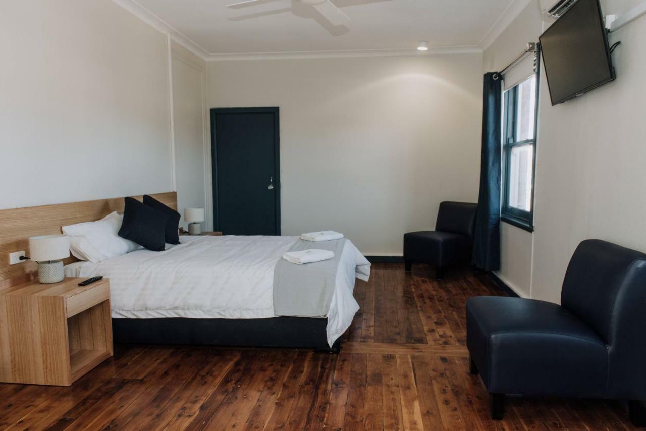 Gunnedah Hotel Bagian luar foto