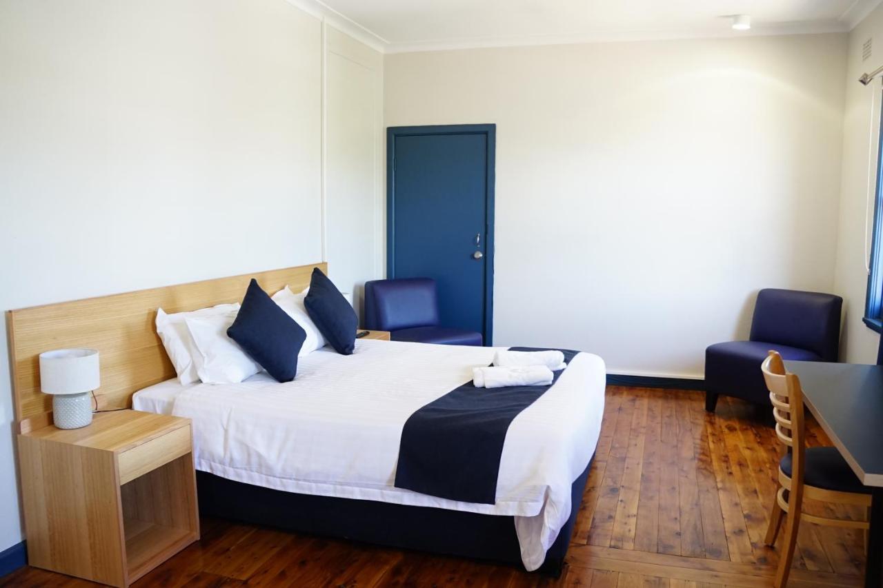 Gunnedah Hotel Bagian luar foto
